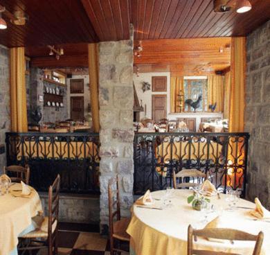 Auberge De L'abbaye Signy-lʼAbbaye Eksteriør billede