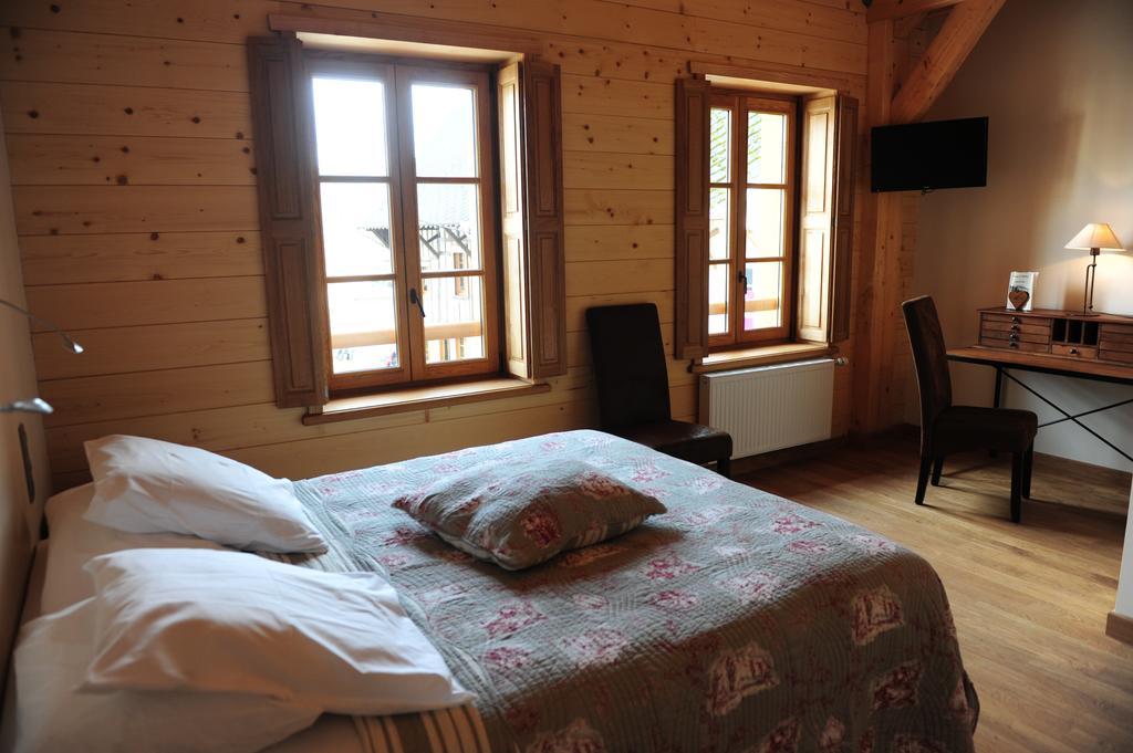 Auberge De L'abbaye Signy-lʼAbbaye Eksteriør billede