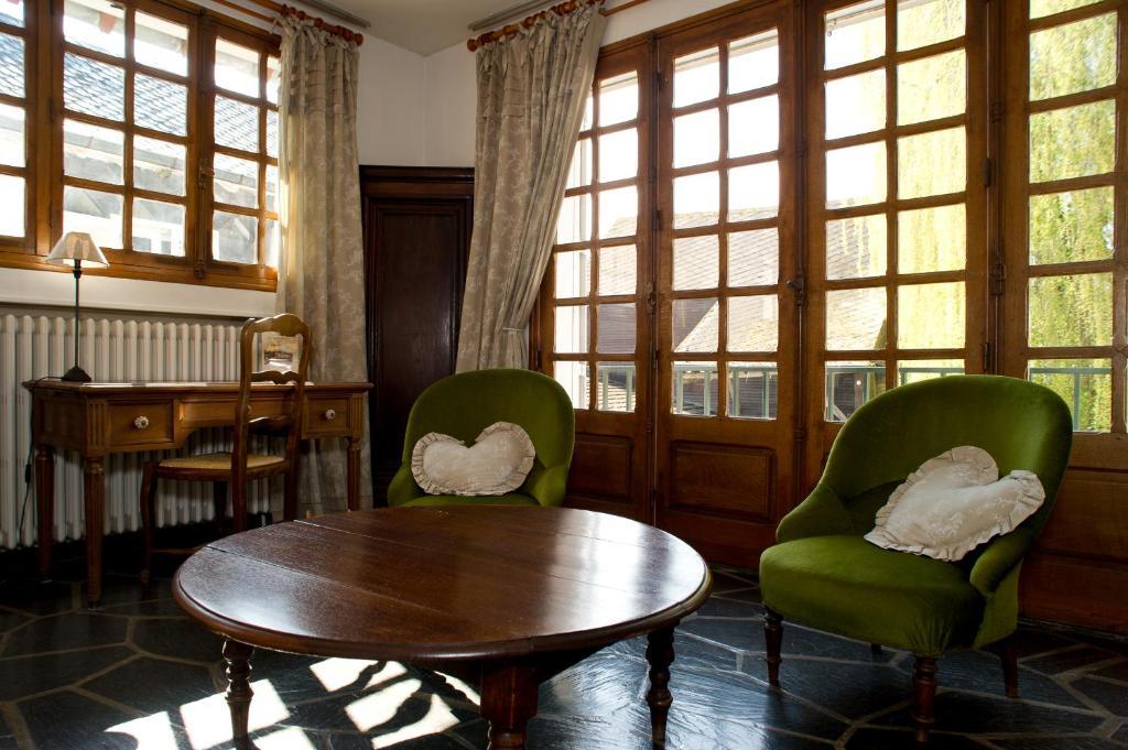 Auberge De L'abbaye Signy-lʼAbbaye Værelse billede